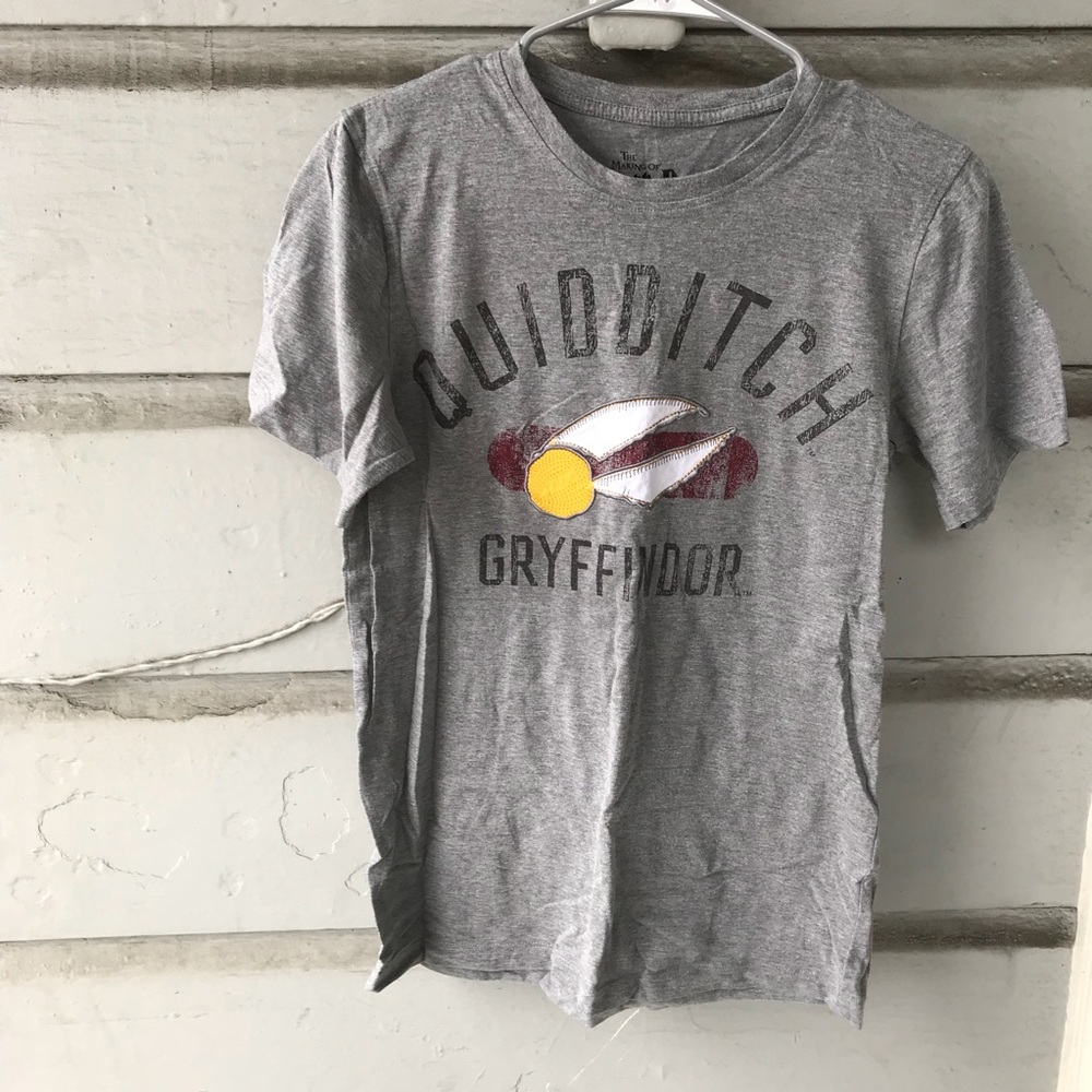 Harry Potter || Gryffindor Quidditch Tee Size S